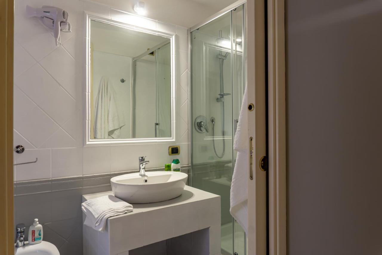 Mi Tu Apartments Катанія Екстер'єр фото