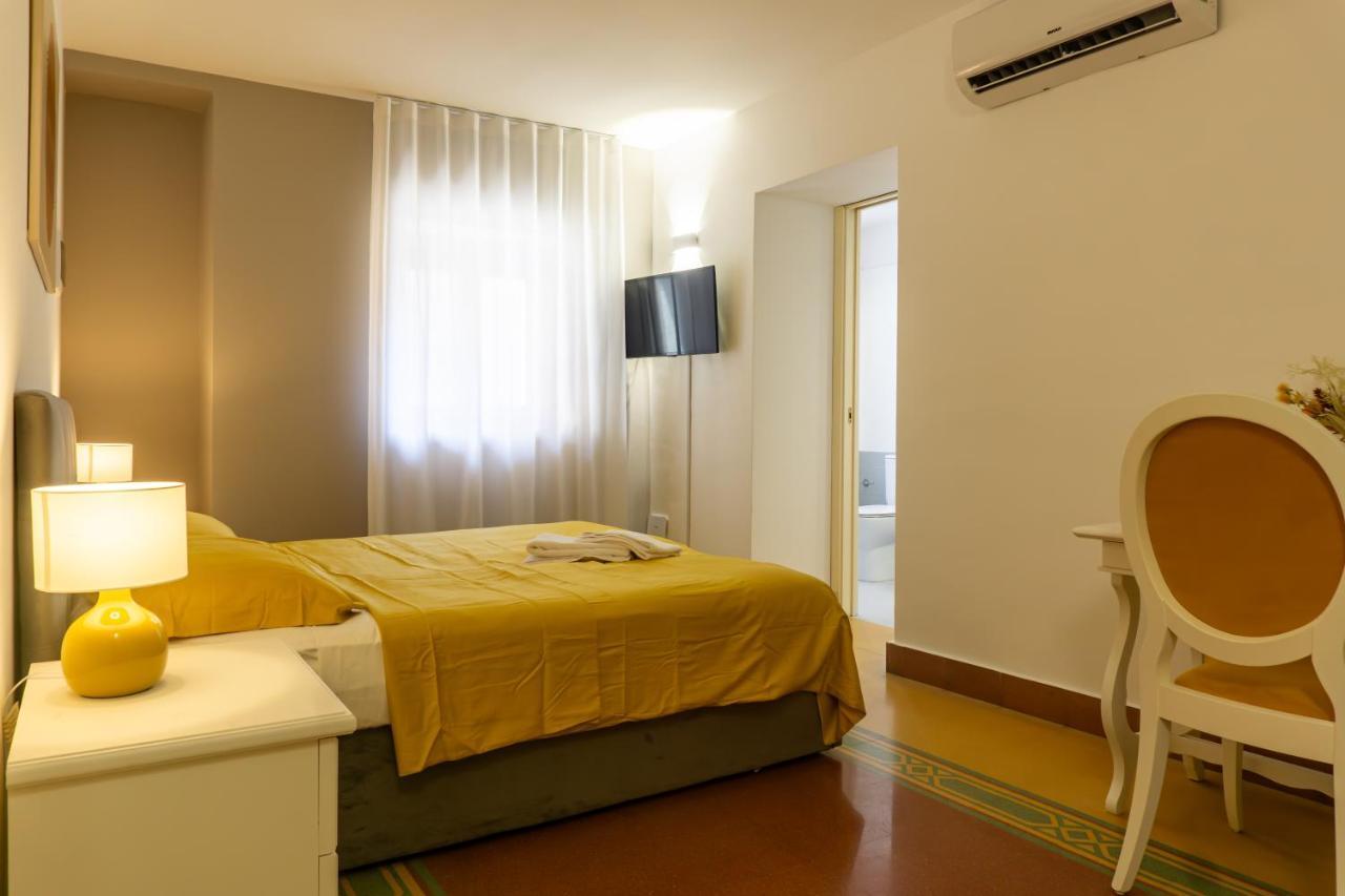 Mi Tu Apartments Катанія Екстер'єр фото